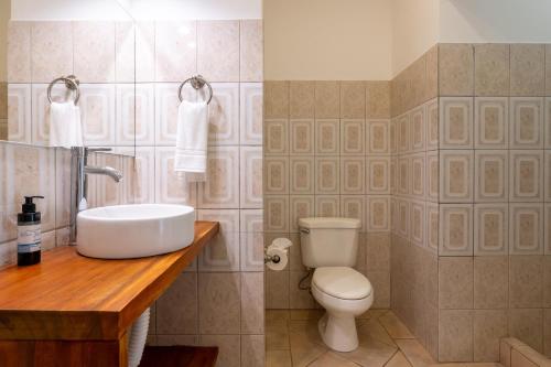 Photo #3 of Sunrise 42 - 2 Bedroom Ocean View Condo in Tamarindo, Costa Rica