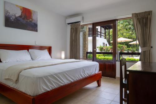 Photo #2 of Fuego del Sol Beachfront Hotel in Playa Hermosa, Costa Rica