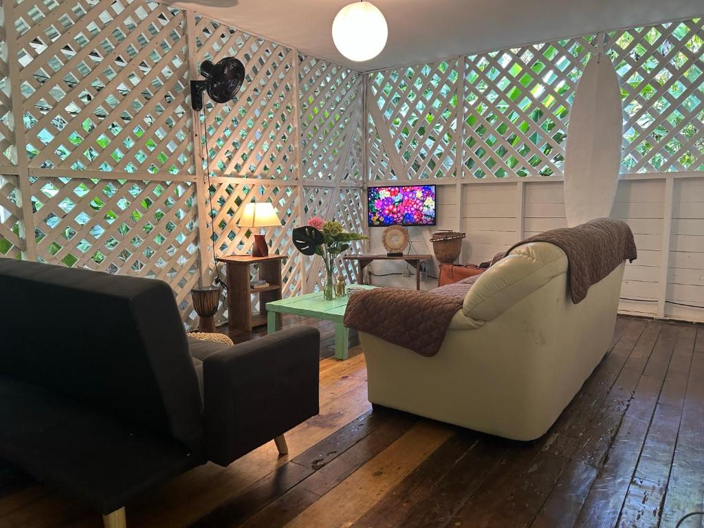Photo #1 of White Son house, a pasos de la playa, 50MG WIFI in Puerto Viejo de Talamanca, Costa Rica
