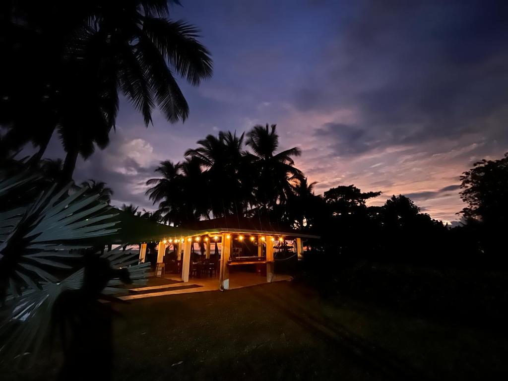Photo of Tranquilidad Resort in Parrita, Costa Rica