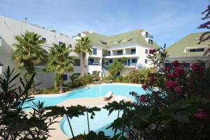 Photo #4 of Beach penthouse 12p, Fiber WiFi, 2 rooftopbars, 2 outdoor kitchens, outdoor shower, spectacular 180 degrees ocean view! in Santa Maria, Cape Verde