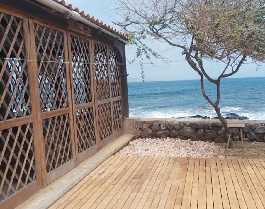 Photo #1 of L2B - São Vicente in Mindelo, Cape Verde