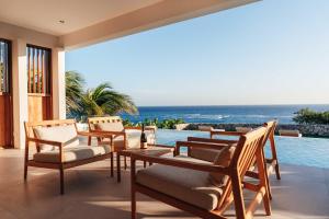 Photo #4 of Bocazul 5 Seafront Villa in Willemstad, Curacao