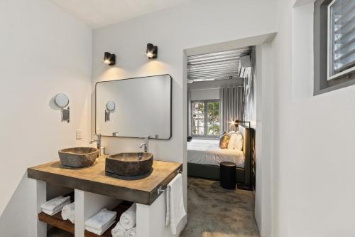 Photo #3 of Appartement Pietermaai met privé zwembad in Willemstad, Curacao