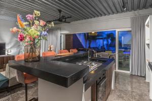 Photo #5 of Appartement Pietermaai met privé zwembad in Willemstad, Curacao