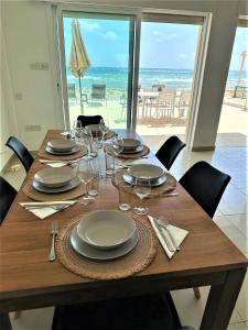 Photo #5 of Sayers Beachfront Villa in Larnaka, Cyprus