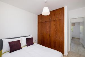 Photo #6 of Pebble Beach Apartment in Larnaka, Cyprus