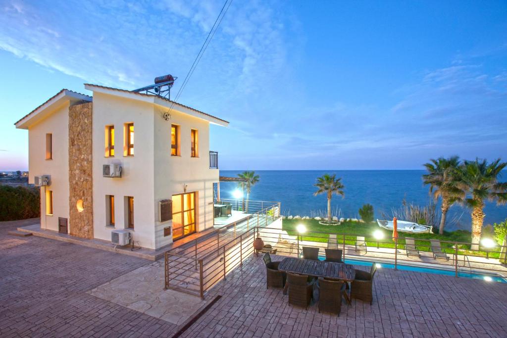 Photo of Kallinousa Beach Villa in Pomos, Cyprus
