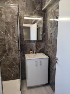 Photo #4 of Marina view seaside apartment in Larnaca, Cyprus