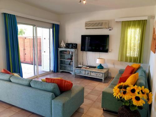 Photo #3 of Beach Shack in Chlorakas, Cyprus