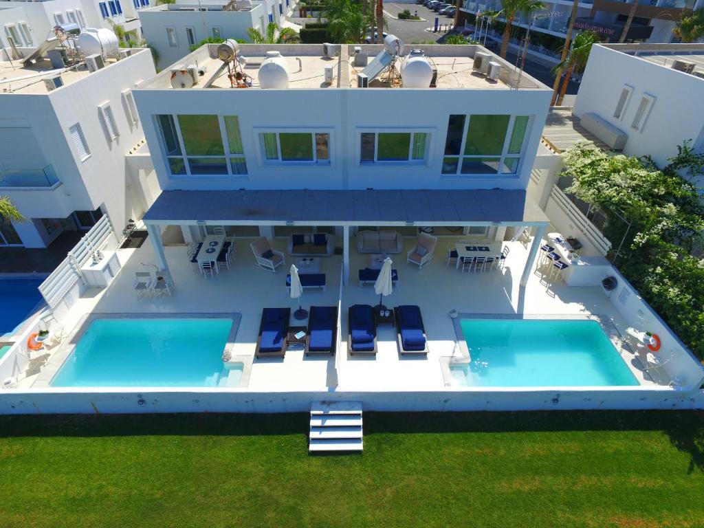 Photo #1 of Narcissus 19 in Protaras, Cyprus