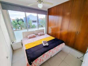 Photo #5 of Beach Villa With Private Pool And BBQ 17 in Perivolia, Cyprus