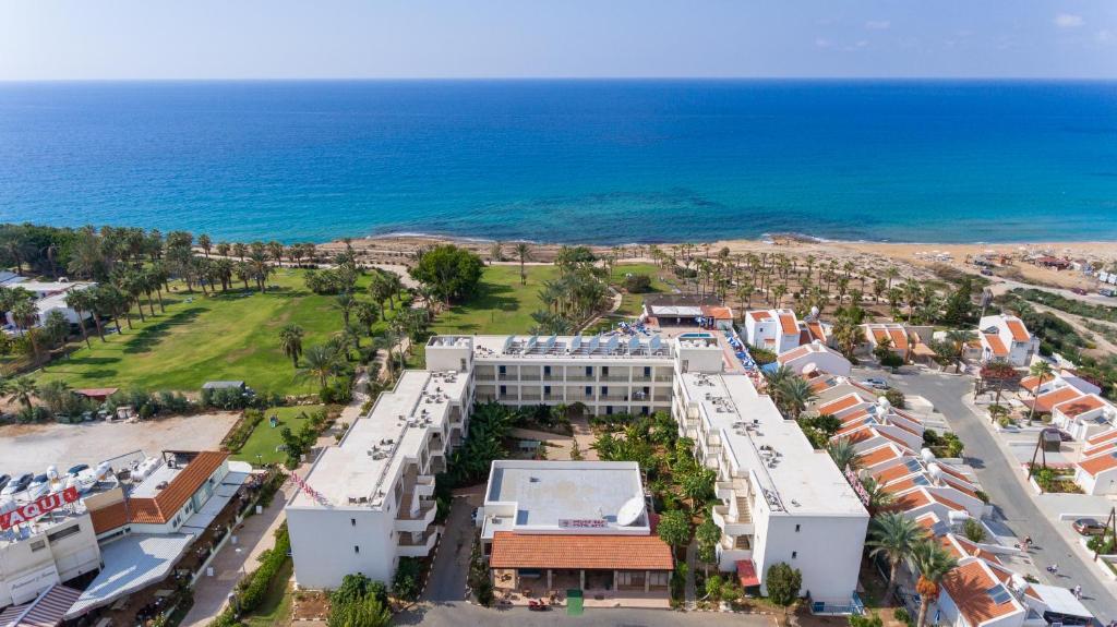 Photo #1 of Helios Bay Hotel and Suites in Chlorakas, Cyprus
