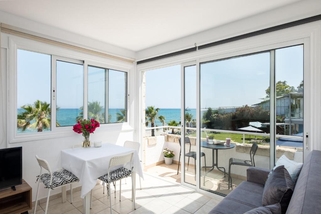 Photo of Oceanview Apartment in Oroklini, Cyprus