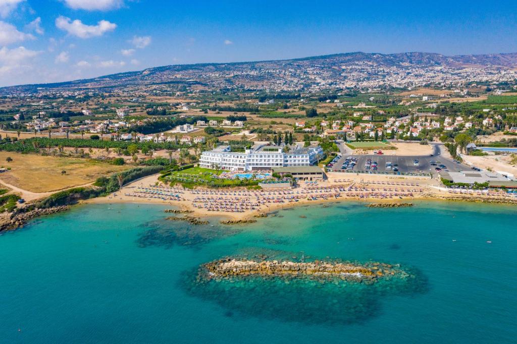 Photo of Corallia Beach Hotel Apartments in Peyia, Cyprus