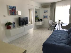 Photo #5 of Sea View Holiday Apartment in Larnaka, Cyprus