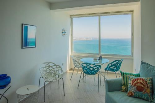 Photo #3 of Luxury Penthouse 1BR-Seafront-Seasonal Pool-Central in Larnaka, Cyprus