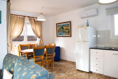 Photo #3 of Merika Complex 1 Hou.32 in Çite, Cyprus