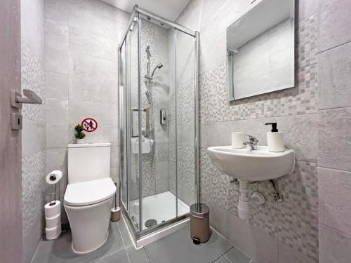 Photo #3 of Albert's apartment Center 101 in Larnaca, Cyprus