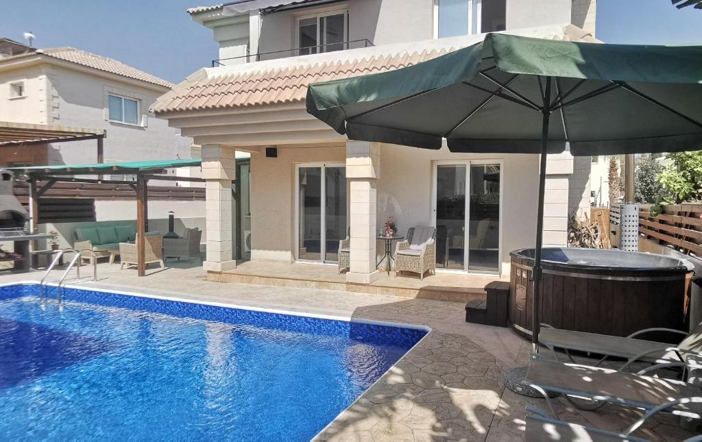 Photo of GREAT VILLA MARIA in Paralimni, Cyprus