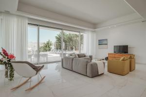 Photo #6 of Protaras Beachfront Villa Blue Waves in Protaras, Cyprus