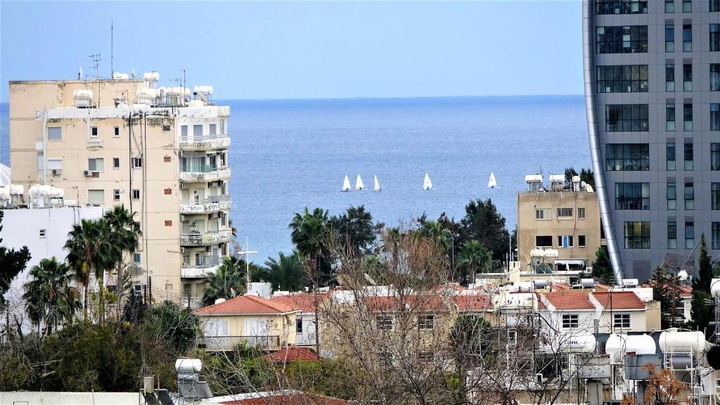 Photo of Antonakis 501 in Mesa Geitonia, Cyprus