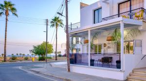 Photo #6 of FatCow Beach Apartment in Livadia Larnakas, Cyprus