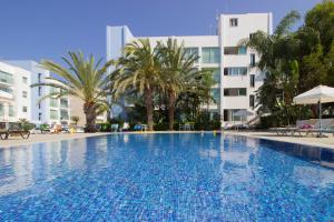 Photo #4 of Beachside 1-bed with huge veranda in Protaras, Cyprus