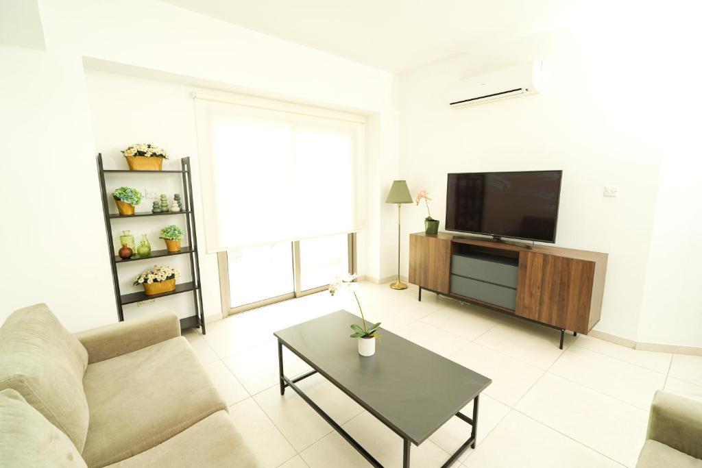 Photo of Halcyon Central Apartment in Larnaca, Cyprus