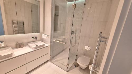 Photo #3 of Del Mar 2 Luxe Bedroom 'C' Highrise Residence in Limasol, Cyprus