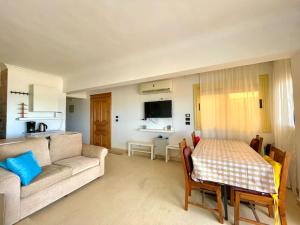 Photo #6 of Breathtaking Luxury & Spacious FAMILY 2-Bed 1st Row Seaview at Stella SeaView Sokhna in Attaka, Egypt