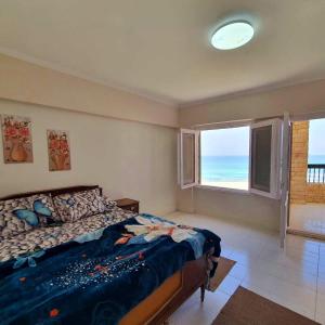 Photo #4 of Hotel appartment sea view free wifi 3 bedrooms 2 full bathrooms 4th floor Bellevue village agami alexandria families are preferred available all year days with 5 heavy blankets in سوق الترك, Egypt