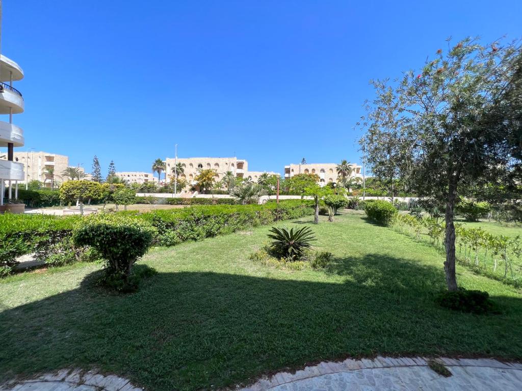 Photo #1 of قرية سيدى كرير القوات المسلحة Chalet ground floor Kreer Armed forces Resort North coast k34 شاليه أرضى ثلاث غرف قرية سيدى كرير ق م For Egyptians families only in ADH Dheraa Al Bahri, Egypt