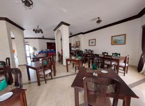 Photo #5 of Dolphin Continental Hotel in Al Owina, Egypt