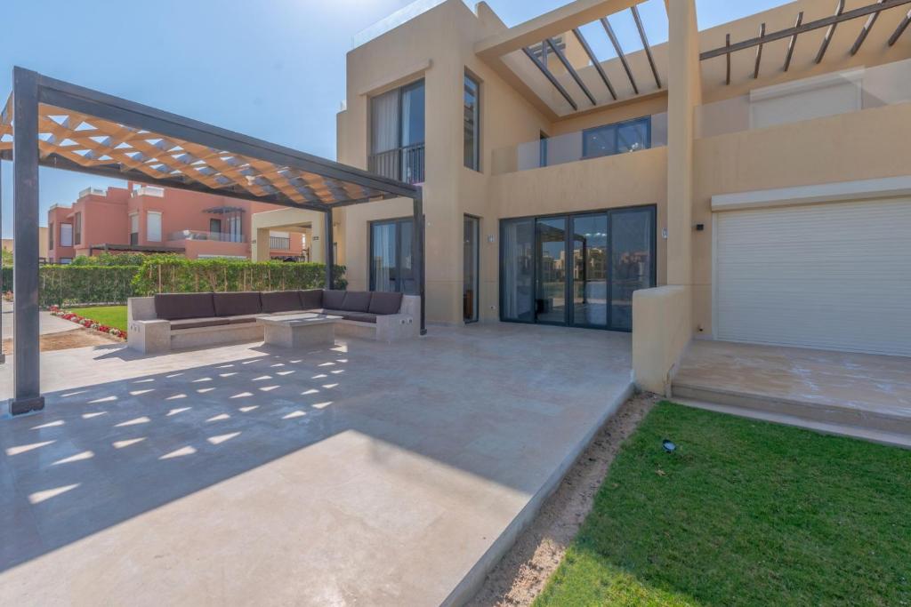 Photo #1 of Brand-New Family House in Tawila El Gouna Lagoon and Pool Access in ta, Egypt