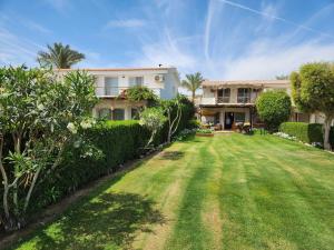 Photo #5 of Luxury villa In Jaz Little Venice Elsokhna Golf Resort With Private Garden & Pool View - Families Only in Erban Atekah and Al Manayef, Egypt