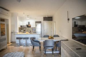 Photo #5 of 3-Bedroom apartment in Azzurra with private garden and sea view in Azurra, Egypt