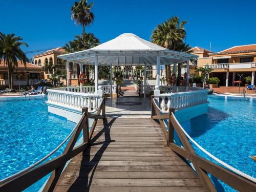 Photo #3 of Tenerife Royal Gardens - Las Vistas TRG - Viviendas Vacacionales in Playa de la Américas, Spain