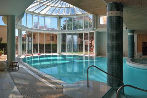 Photo #3 of HOTEL & APARTAMENTS THALASSA Sport & Spa in Roses, Spain