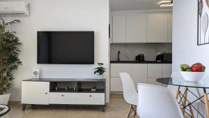Photo #5 of LAS ARENAS sea front apartments in Benidorm, Spain