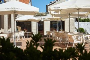 Photo #4 of Hotel Moon Dreams La Lanzada in Noalla, Spain