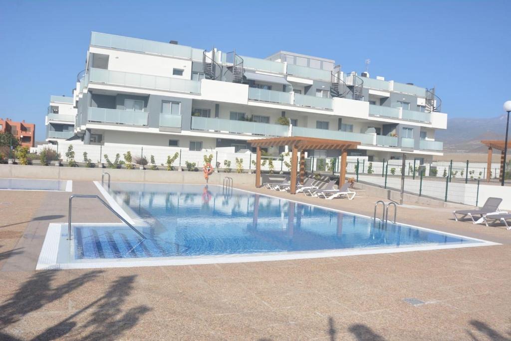 Photo #1 of New and cosy apartment - 4 min walk from the beach - La Tejita - El Medano in València, Spain