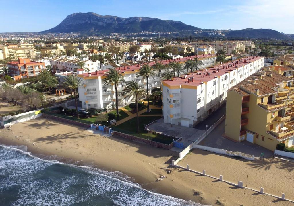 Photo #1 of Apartamentos Óliver Playa in Denia, Spain