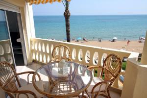 Photo #5 of Apartamentos Óliver Playa in Denia, Spain