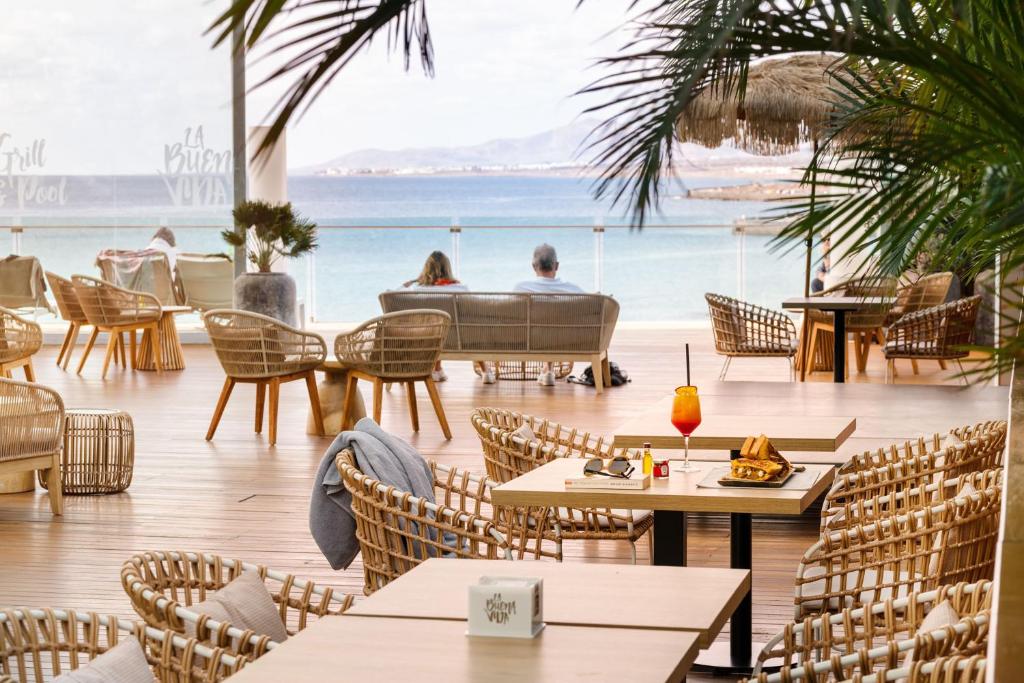 Photo of Arrecife Gran Hotel & Spa in Arrecife, Spain