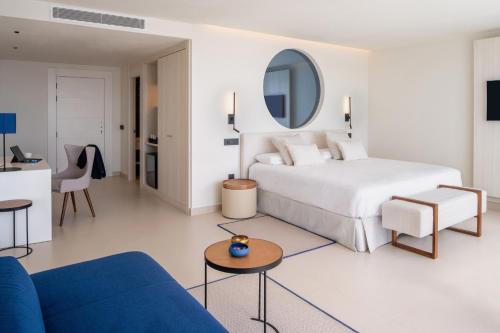 Photo #2 of Royal Marina Suites Boutique Hotel - Adults Only in Puerto Calero, Spain
