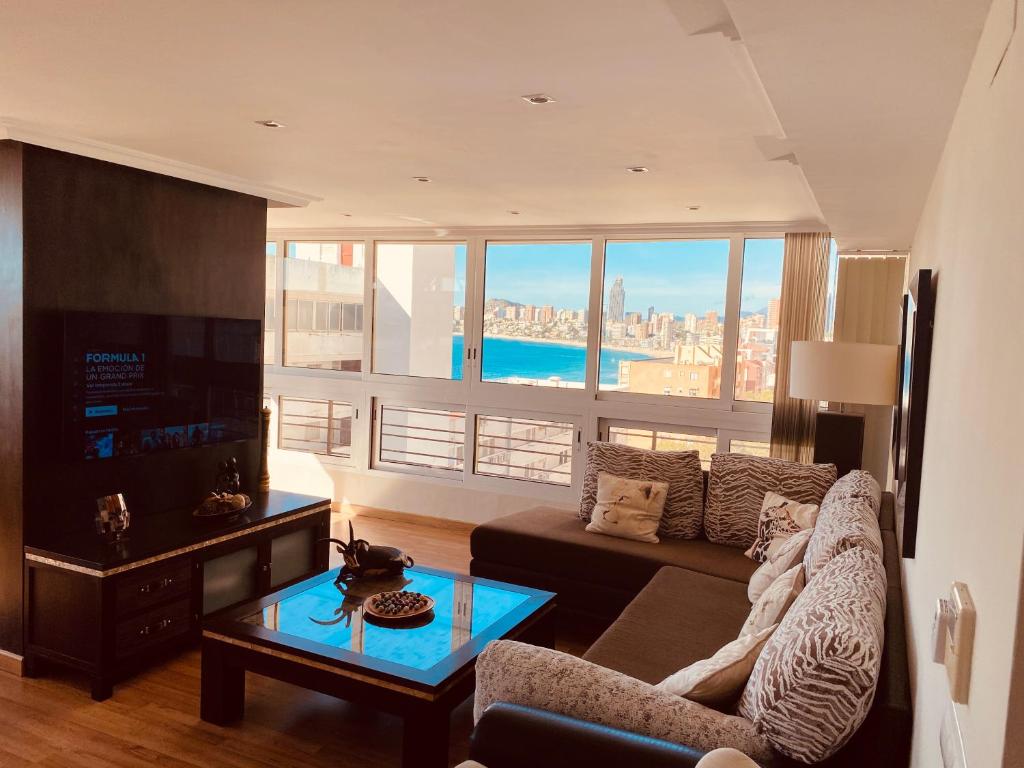 Photo #1 of BE LUXURY APARTMENT 20 MTS FROM THE BEACH in Benidorm, Spain
