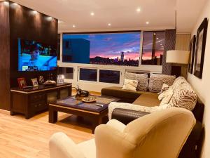 Photo #6 of BE LUXURY APARTMENT 20 MTS FROM THE BEACH in Benidorm, Spain