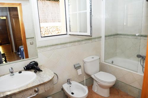 Photo #3 of Villa PANORAMA y Villa MIRADOR in Son Bou, Spain