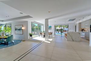 Photo #5 of 2244 new modern luxury villa in puerto banus in Marbella, Spain